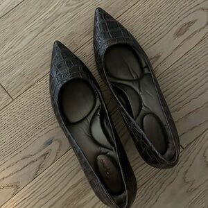 8.5 M brown pumps.  Excellent used condition